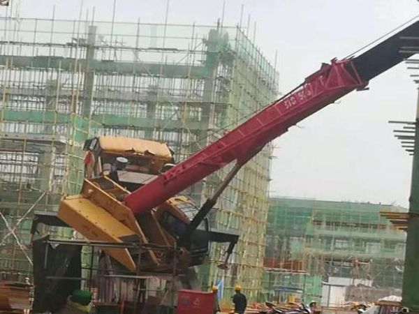 大通湖区吊车电话_为什么要选择吊车出租?